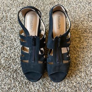 Mila lady black velvet wedges